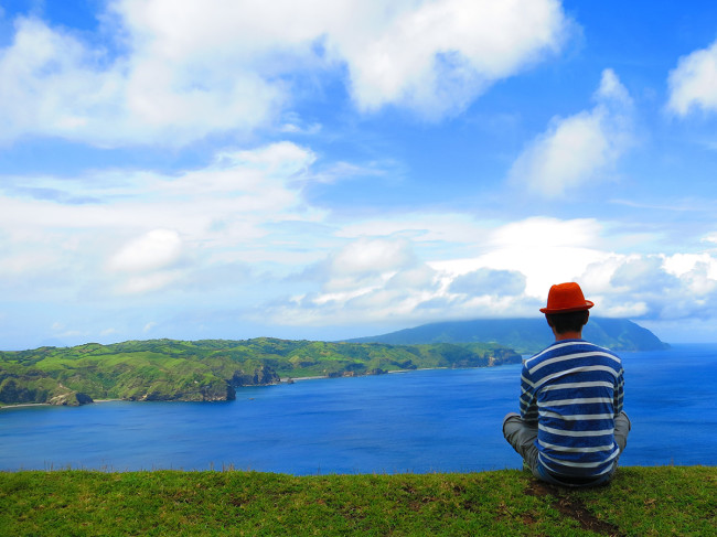 Do You Wear the Same Clothes in Your Different Travels? [SP]