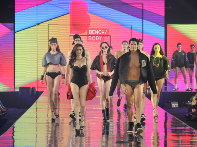 20. PH Fashion Week Holiday 2013
