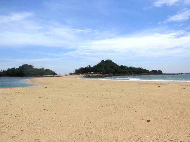 Bantigue Island