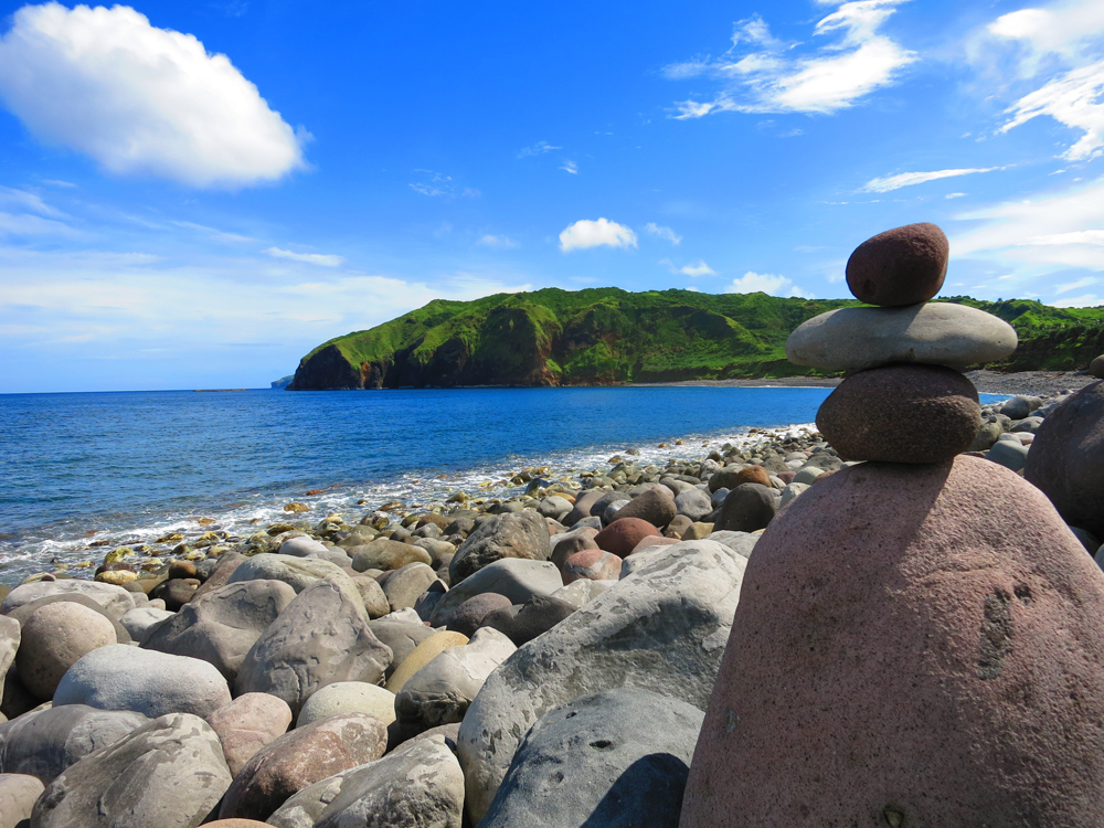rock balancing