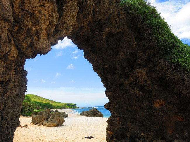 Nakabuang Beach