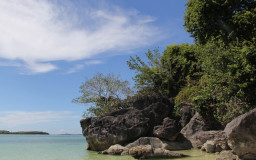 Sabitang Laya Island