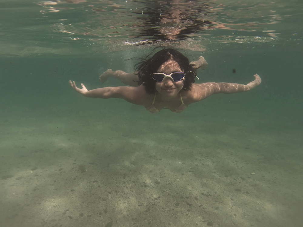 Happy: Laiya Happy: Club Haze & Laiya