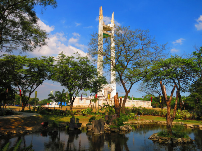 65. Quezon City Memorial Circle