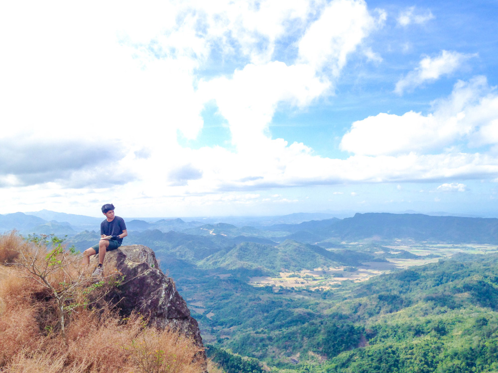 Pico De YOLO InsTraverse: Do-It-Yourself Photohike Pico de Loro: #Instraverse