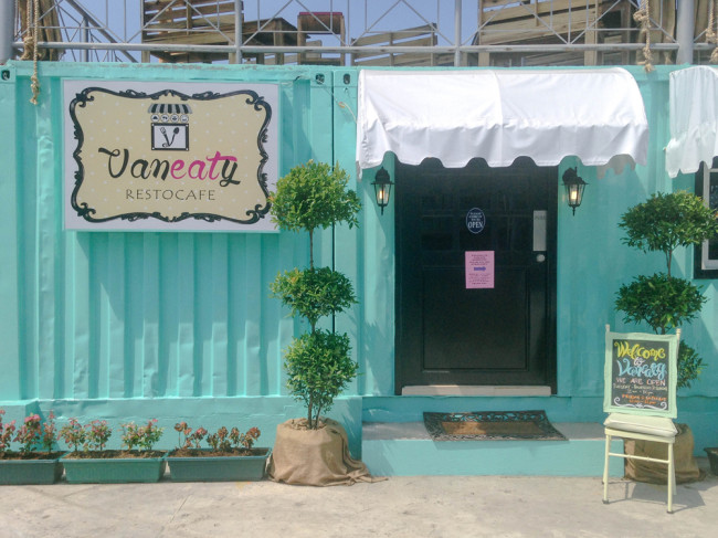 136. VanEATy Restocafe